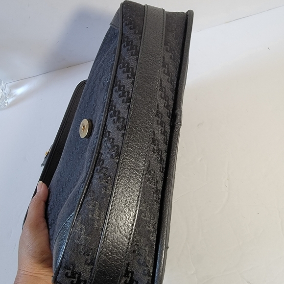GUCCI Vintage 80's Black Canvas Leather Crossbody Bag Designer Classic Like New - Picture 5 of 12